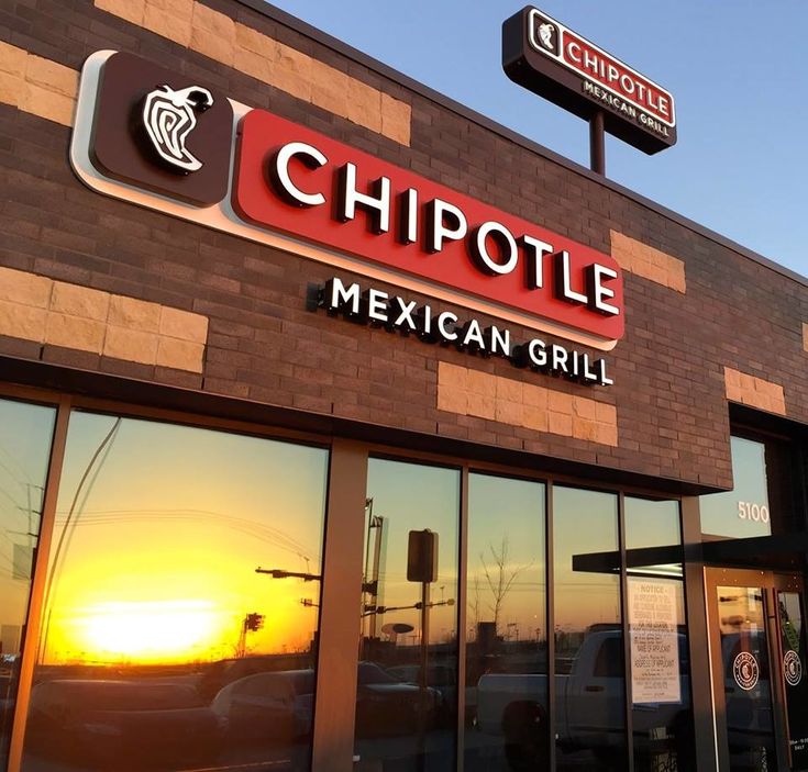 CHIPOTLE Mexican Restaurant.jpg