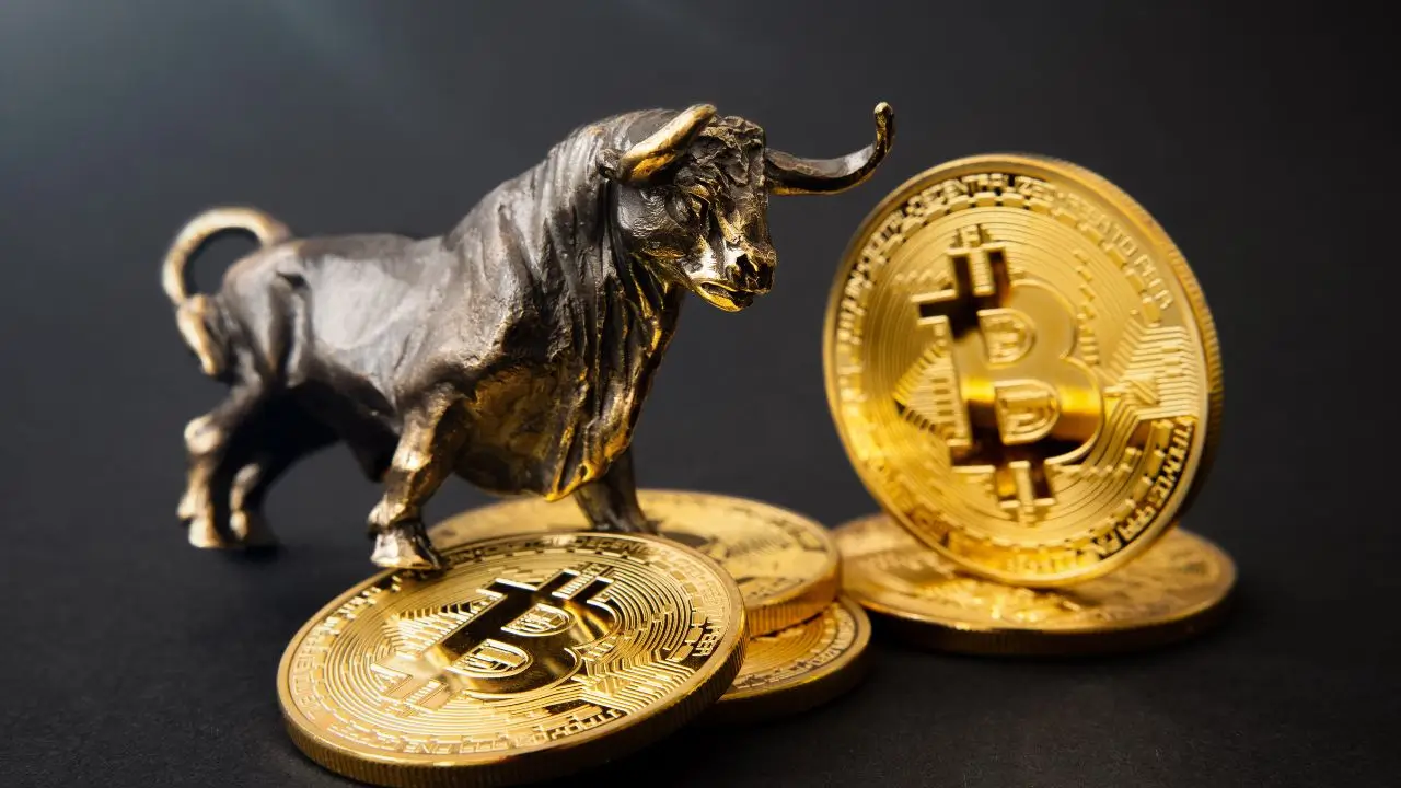 Bitcoin Nears Record Peak: Is the 'Digital Gold' Narrative Now Unstoppable?