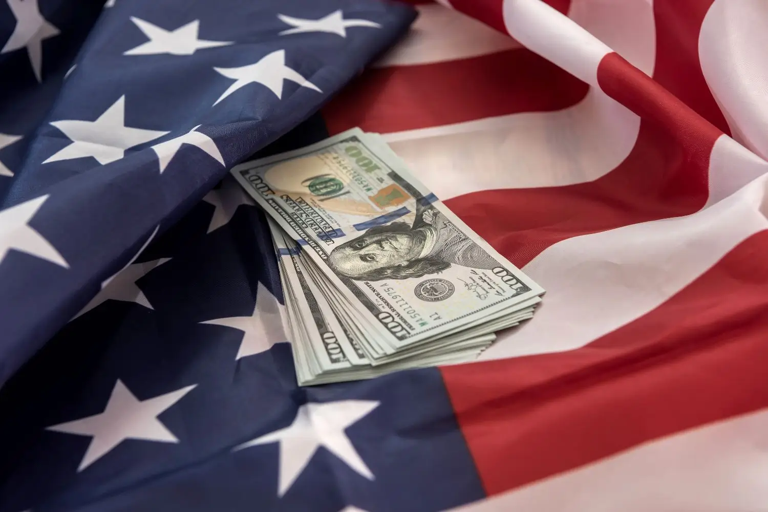 dong-usd-nhich-tang-truoc-them-du-lieu-viec-lam-my-thi-truong-tien-te-toan-cau-dung-yen-cho-phan-quyet-tu-fed