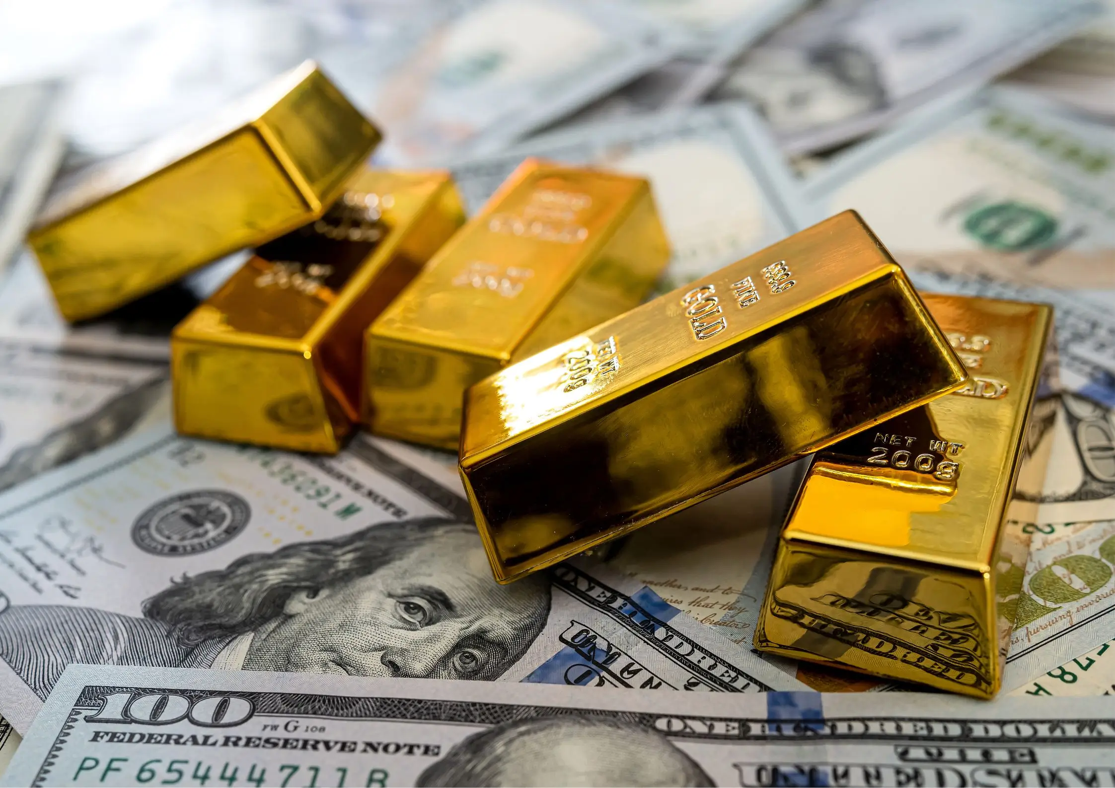 Global Gold Prices Surge as Pressure Mounts on Fed Ahead of September Meeting
