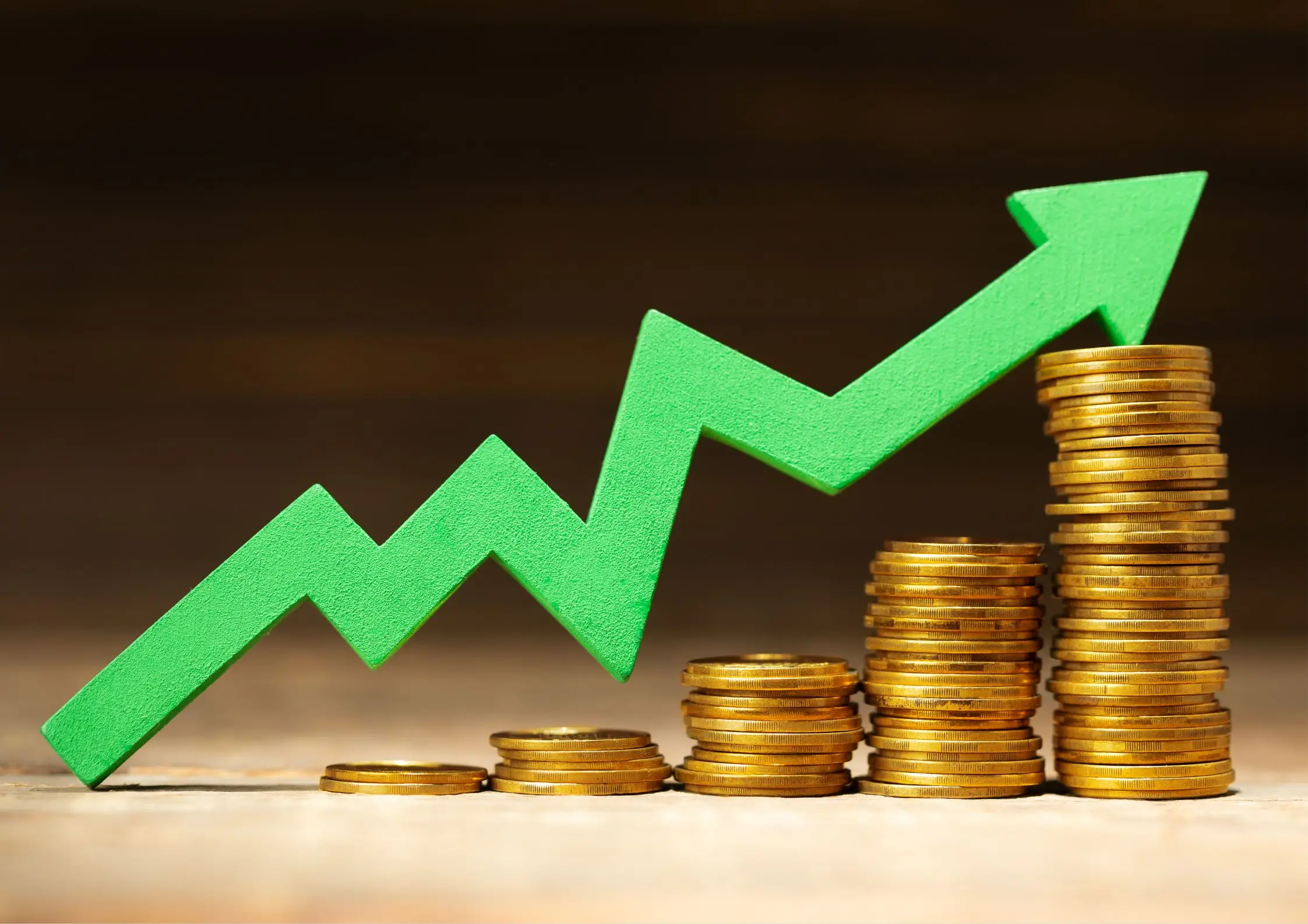 Domestic Gold Prices Hit New Record, Expected to Climb Further