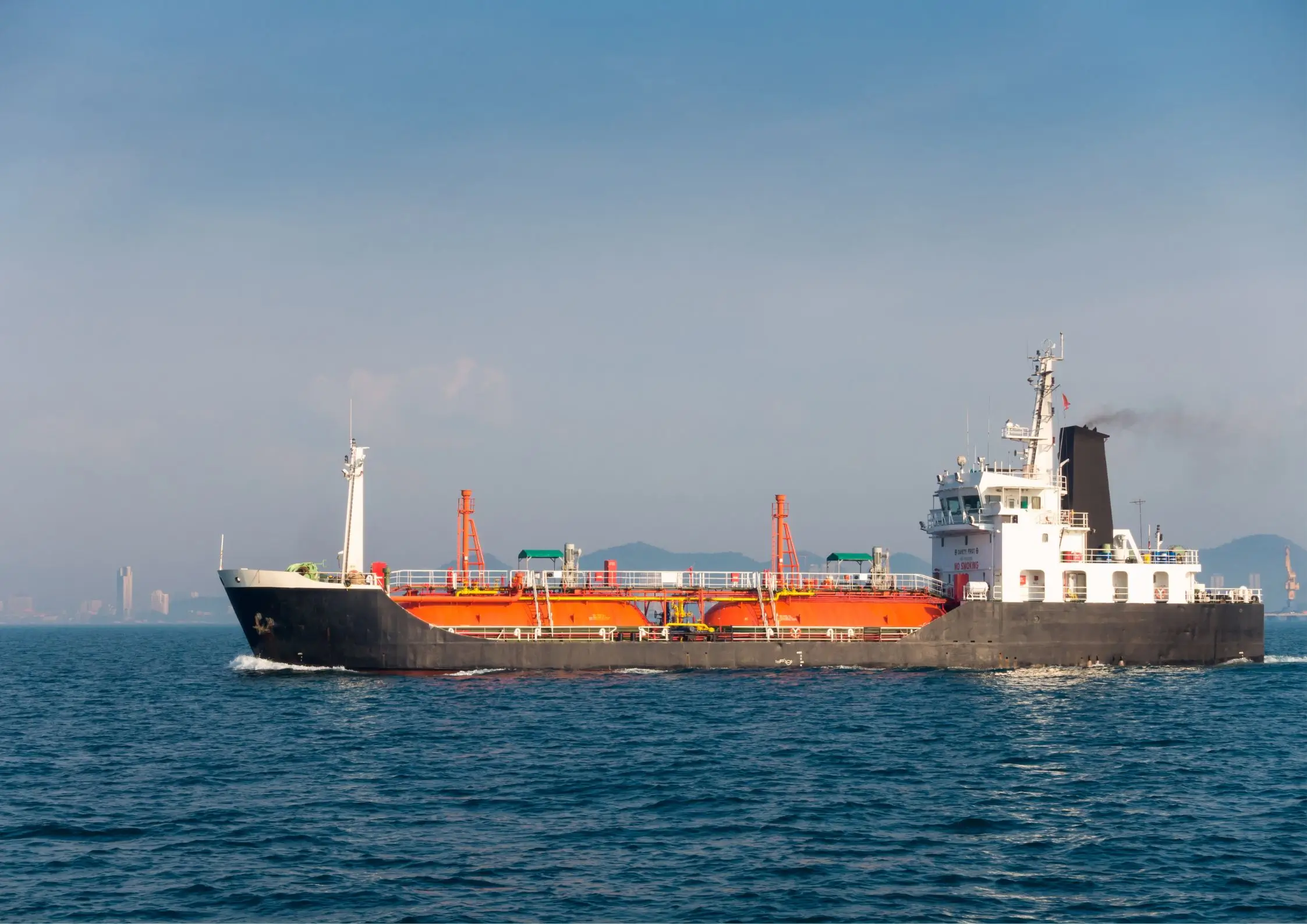 Khủng hoảng Trung Đông đẩy giá cước vận tải dầu thô lên đỉnh mới