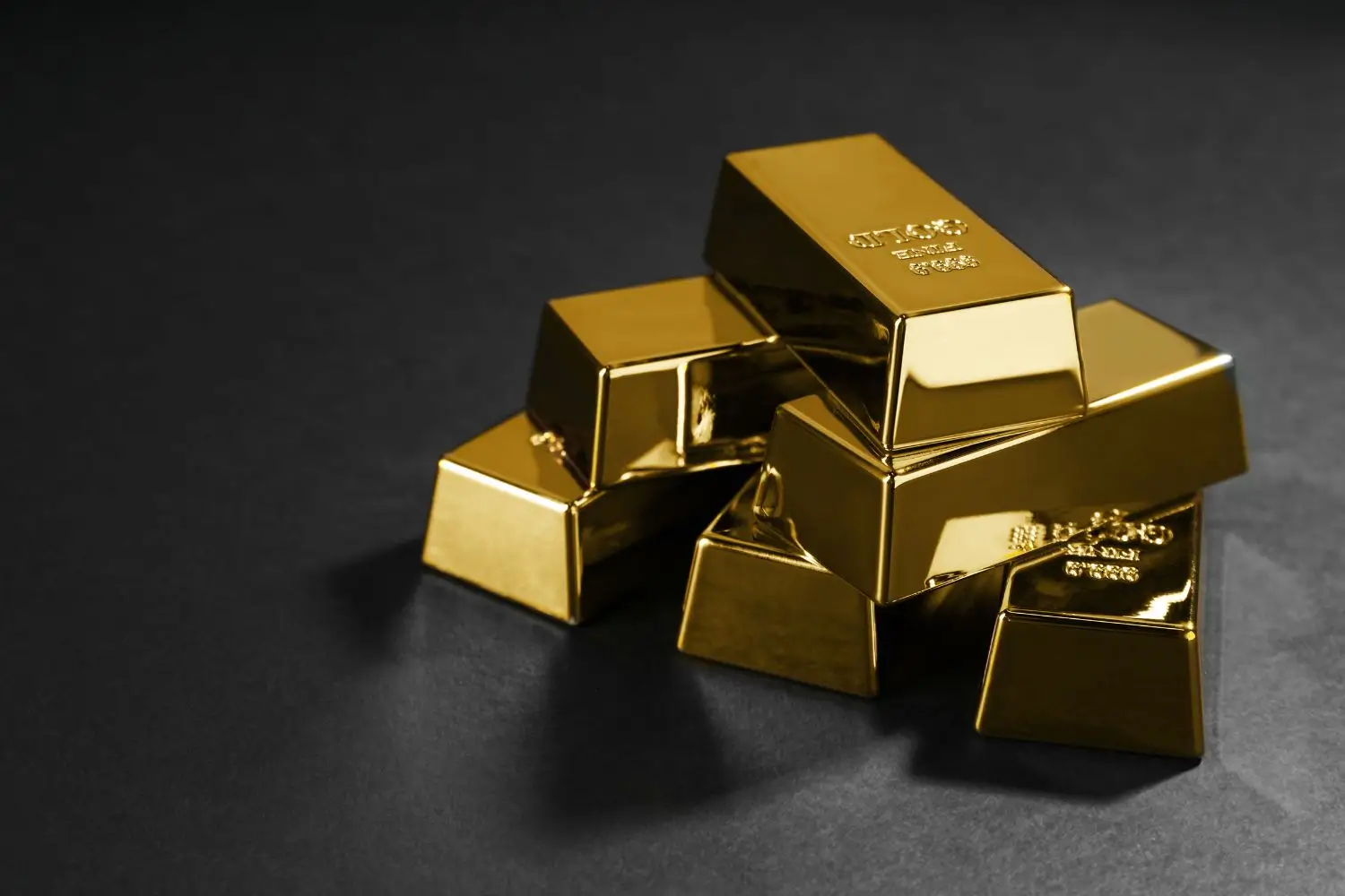 vang-duy-tri-da-tang-truoc-ky-vong-noi-long-cua-fed-va-cang-thang-dia-chinh-tri-chau-a