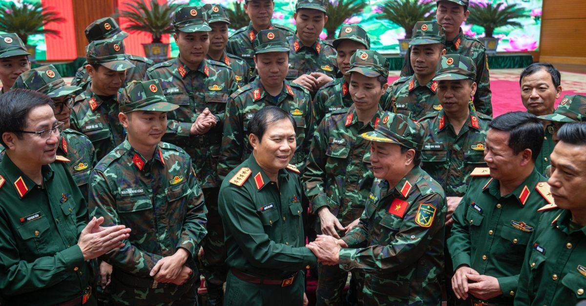 viet-nam-ho-tro-myanmar-dong-dat-2025